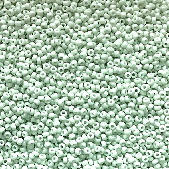 RC11-3318 Op Light Mint Size 11 Seed Beads