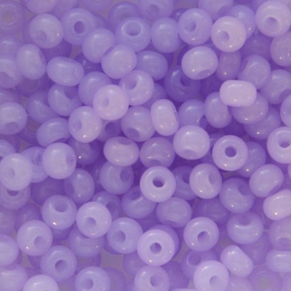 RC1301 Alabaster Pale Tanzanite Size 6 Seed Beads