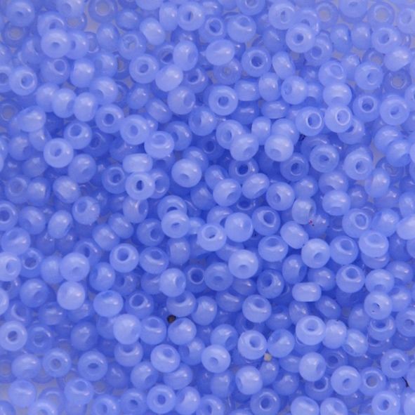 RC452 Alabaster Periwinkle Size 10 Seed Beads