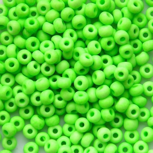 RC674 Fluorescent Green Size 6 Seed Beads