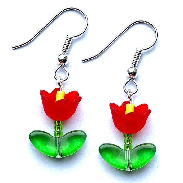 Simple Tulip Earrings - Red