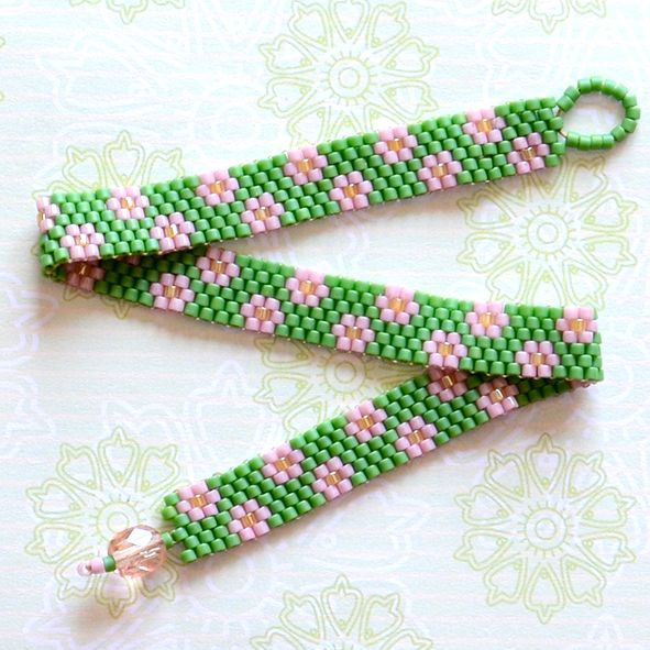 Summer Lawn Bracelet Pink on Green