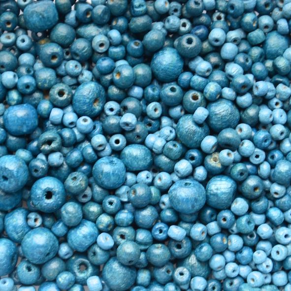 WD451 Asst Mid Blue Wooden Beads